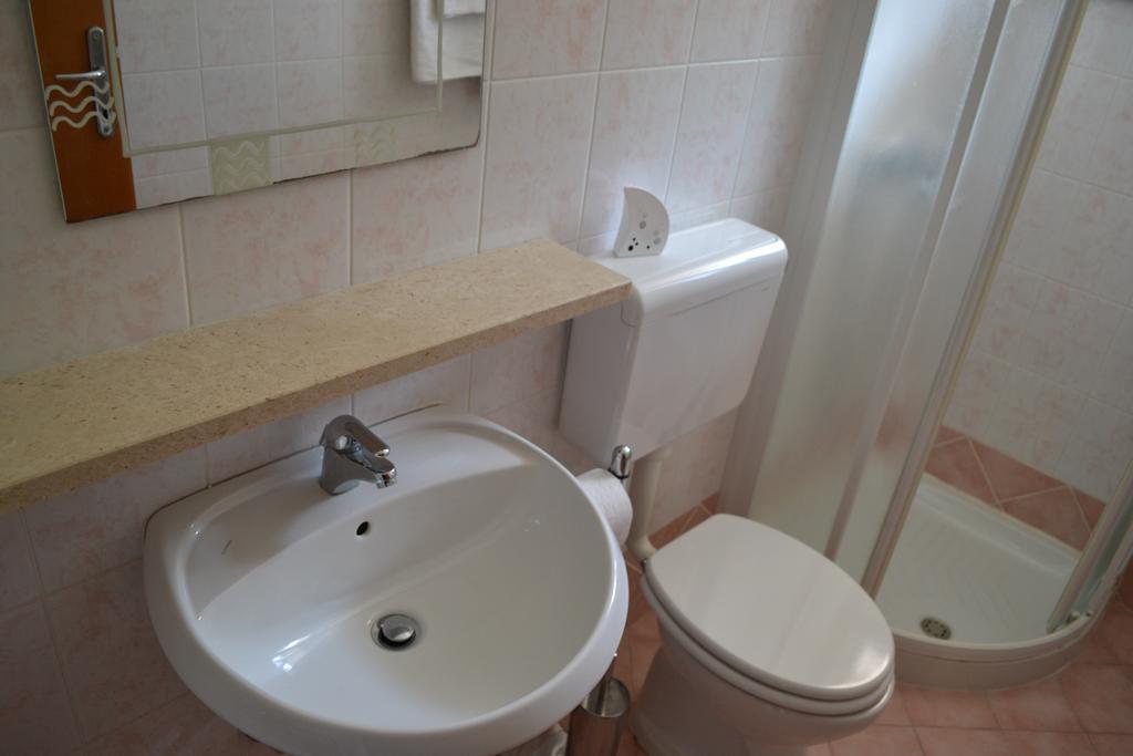 Apartment Jugo Piran Luaran gambar